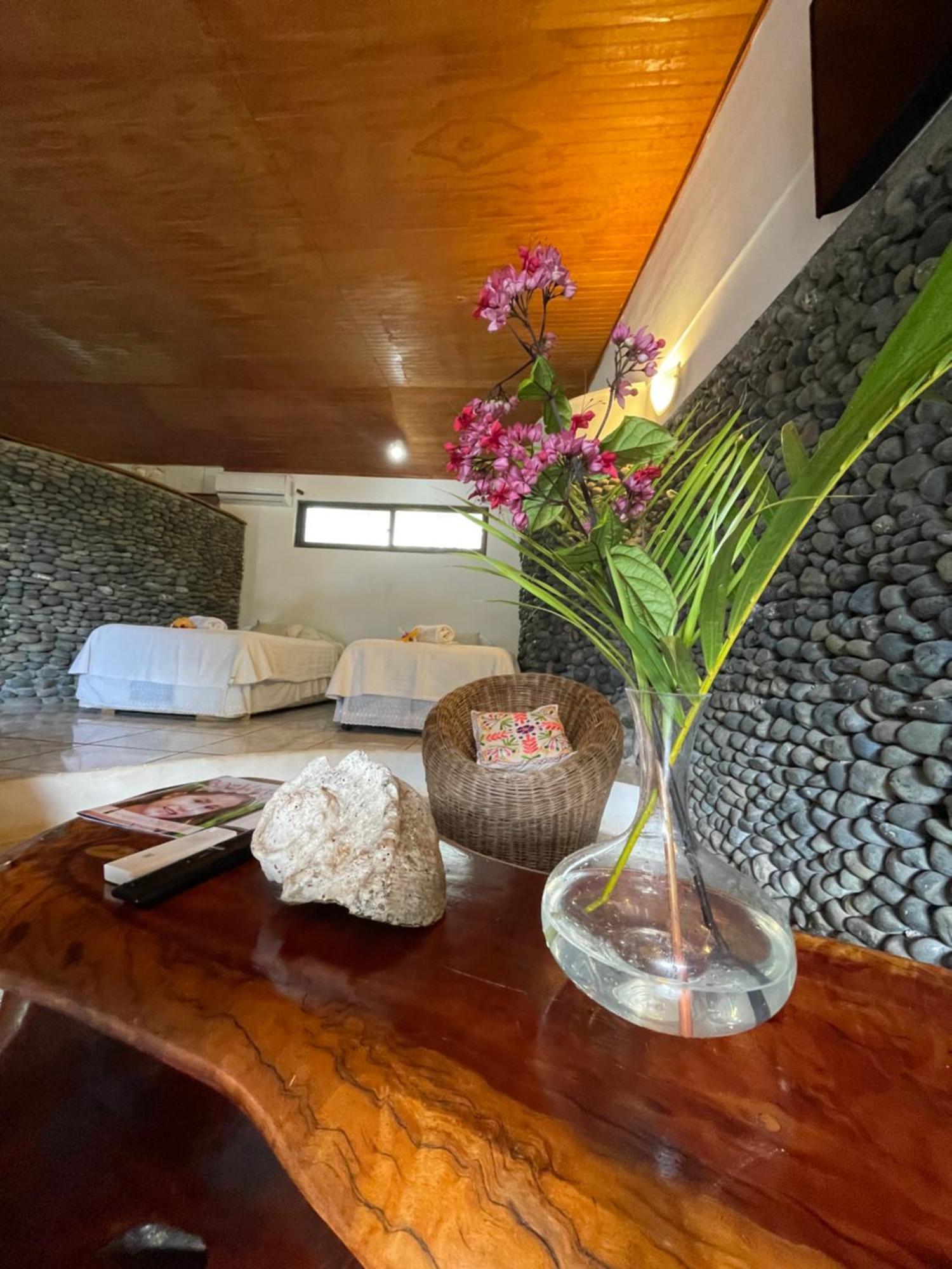 הנגה רואה Hotel Chez Maria Goretti מראה חיצוני תמונה